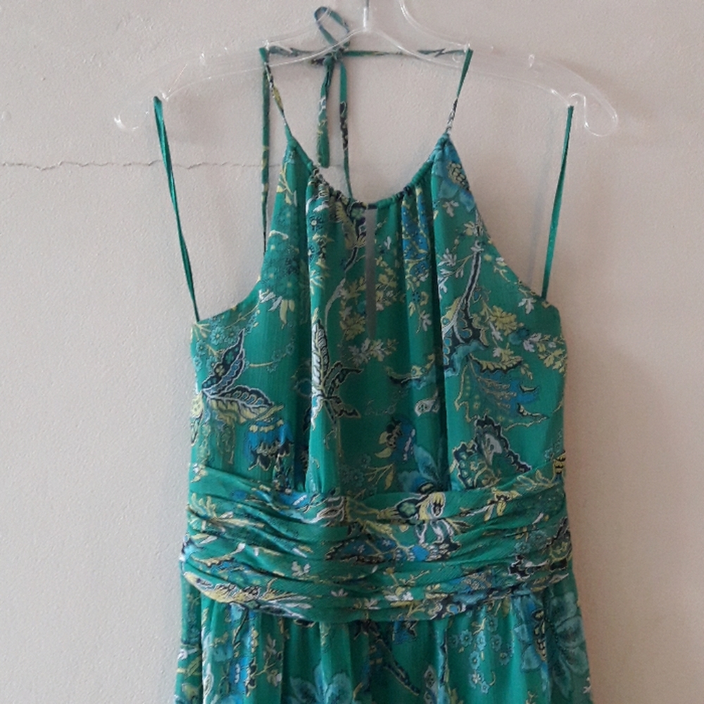 SALE 🔥Loft beautiful holter dress